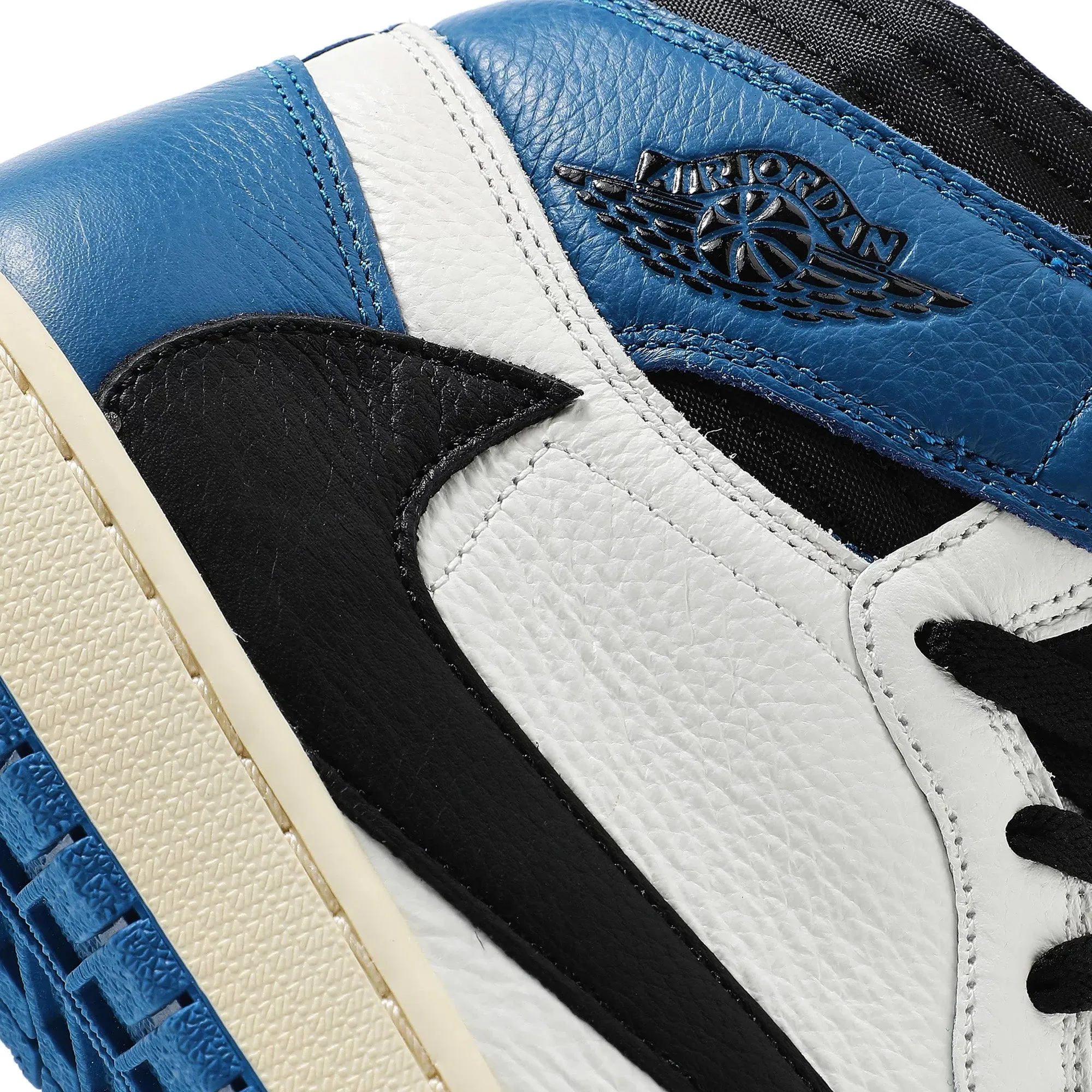 Air Jordan 1 High OG SP Fragment x Travis Scott (2021)