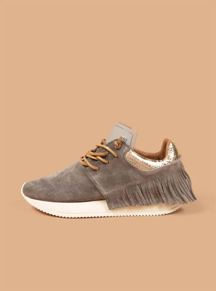 Esseutesse Suede Fringe Sneaker - Grey