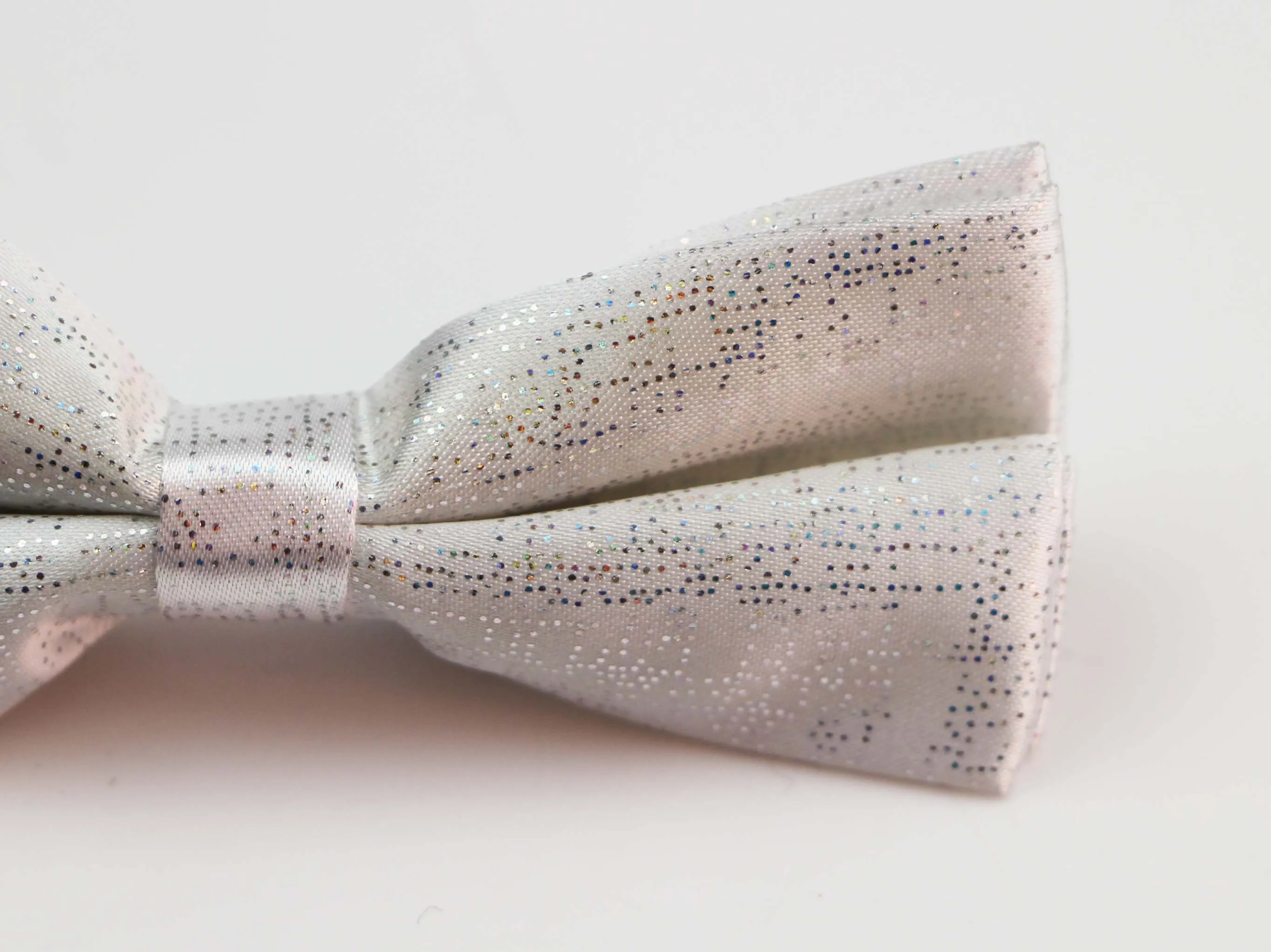 Mens White Sparkly Glitter Patterned Bow Tie