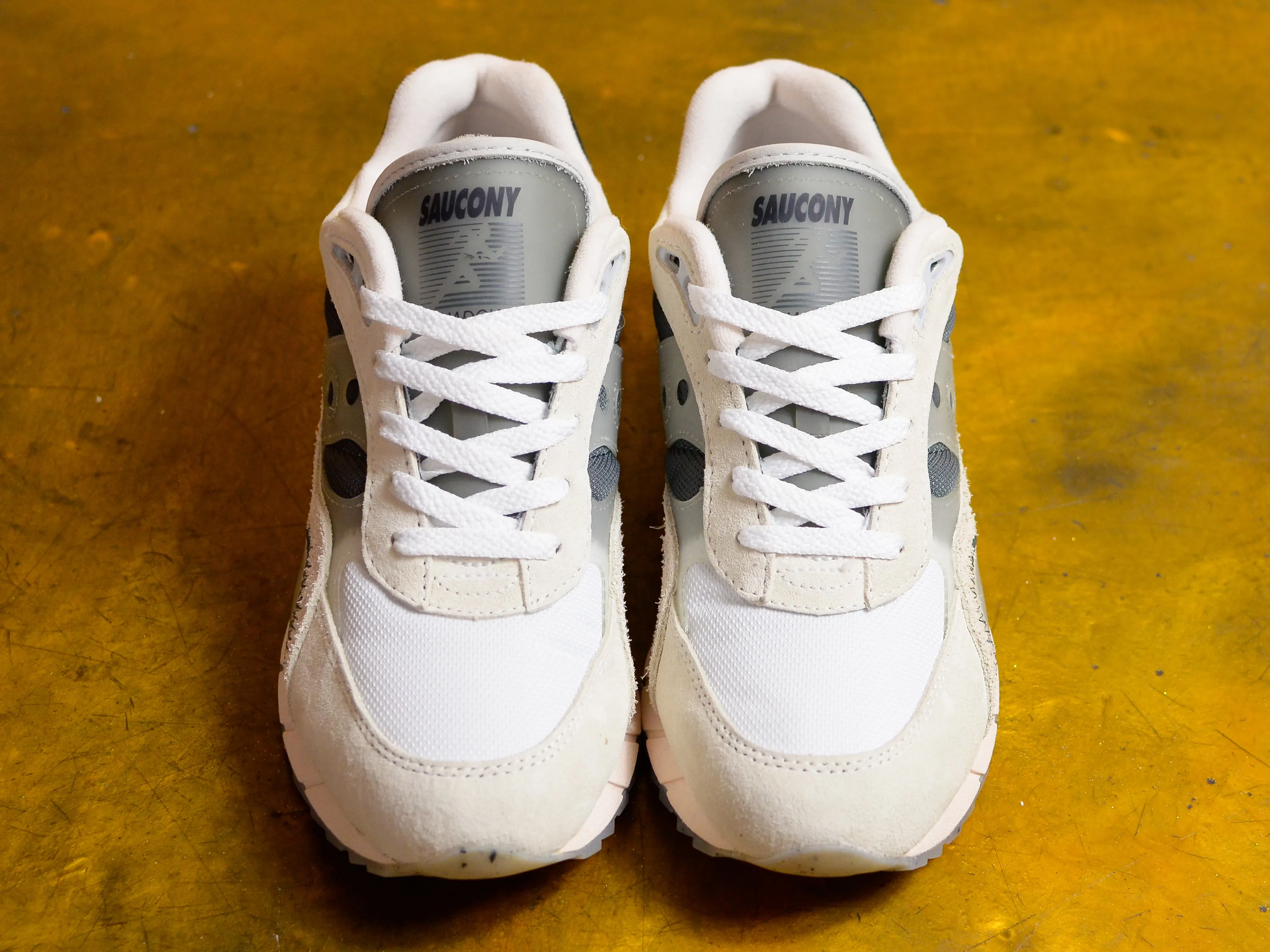 Saucony Shadow 6000 - White / Dark Grey