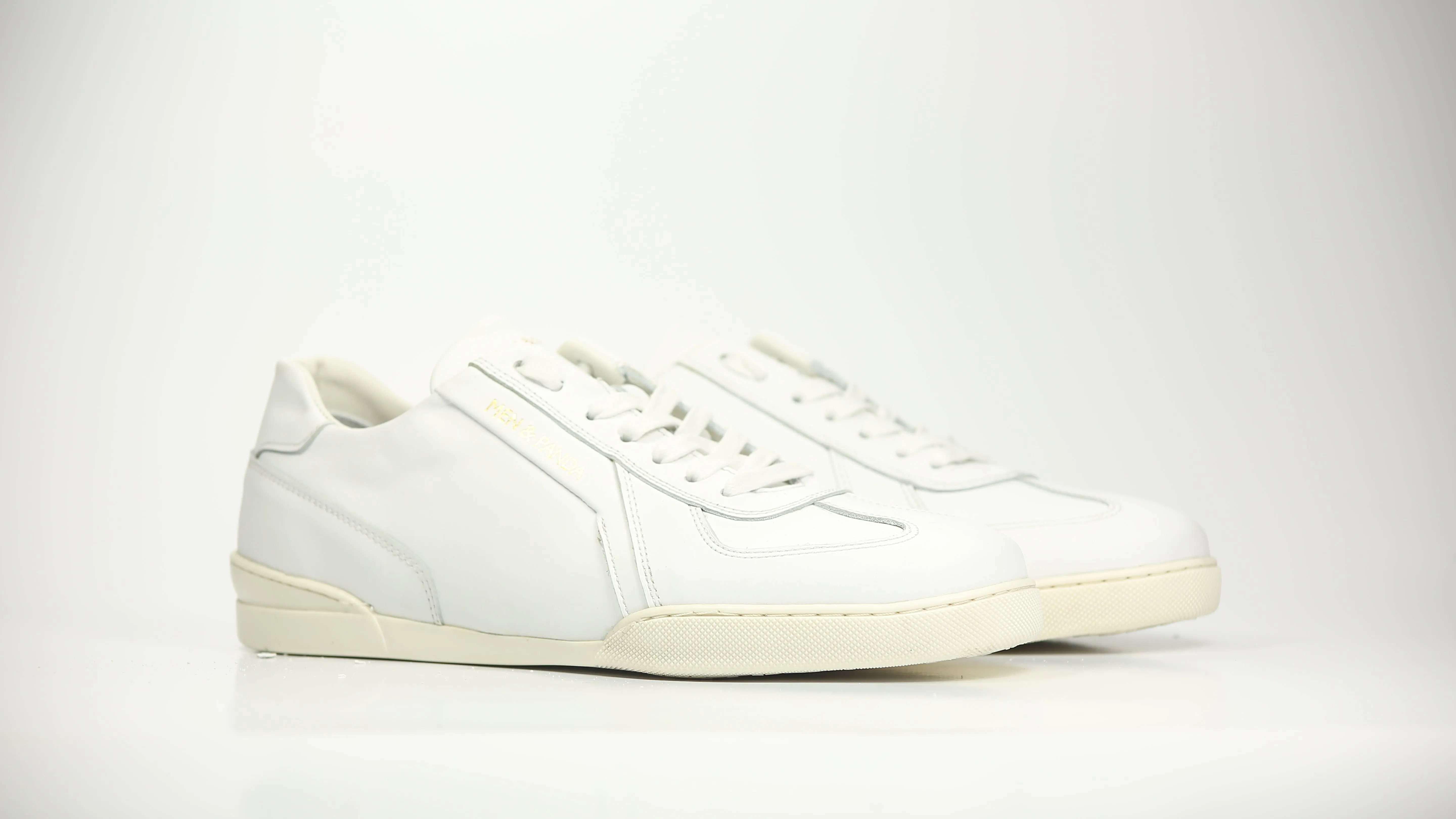 Sneakers RETRO en cuir blanc