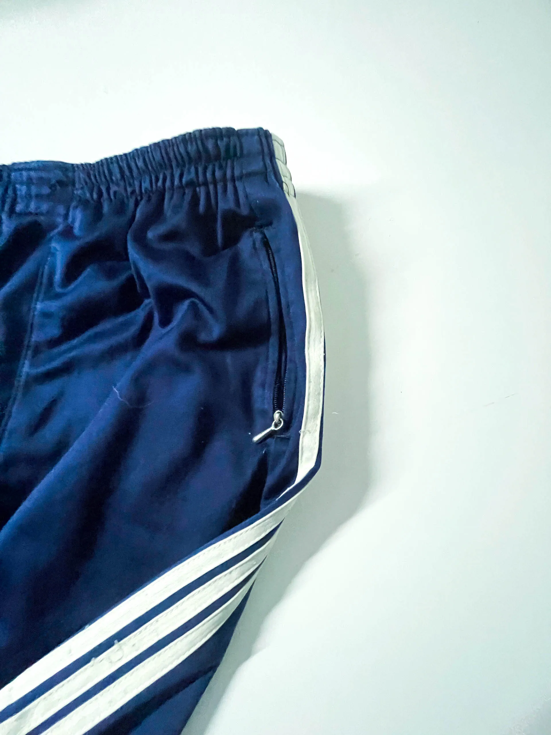 Vintage Men's Adidas Original classic fit blue 3-stripe jogger pant in XS|L22W22|SKU 3897