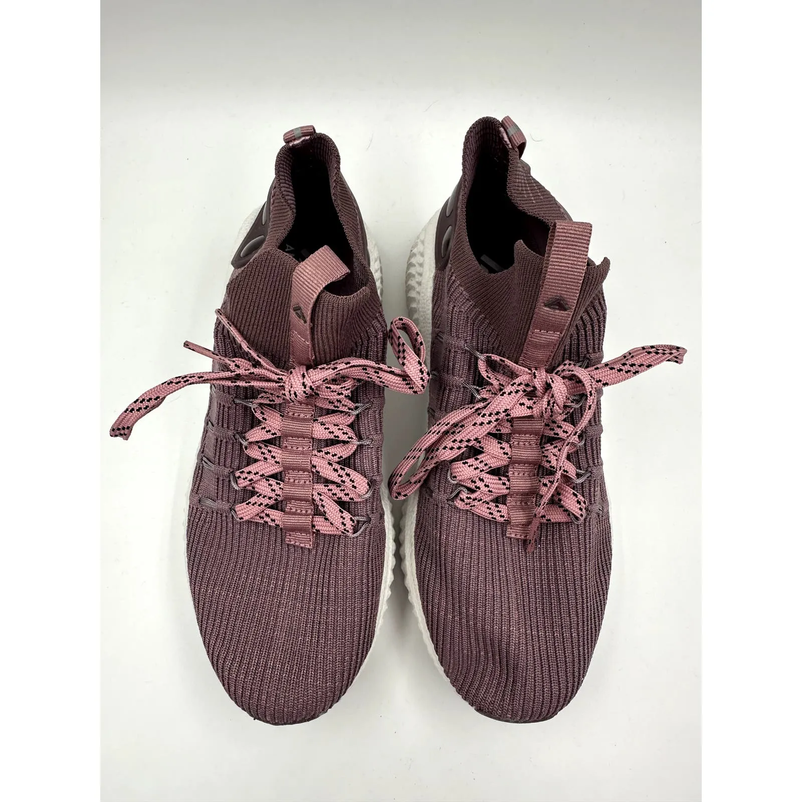 Women's Size 6, Purple  Knit Top Sneaker w/ Ultraboost Sole for Ultimate Comfort