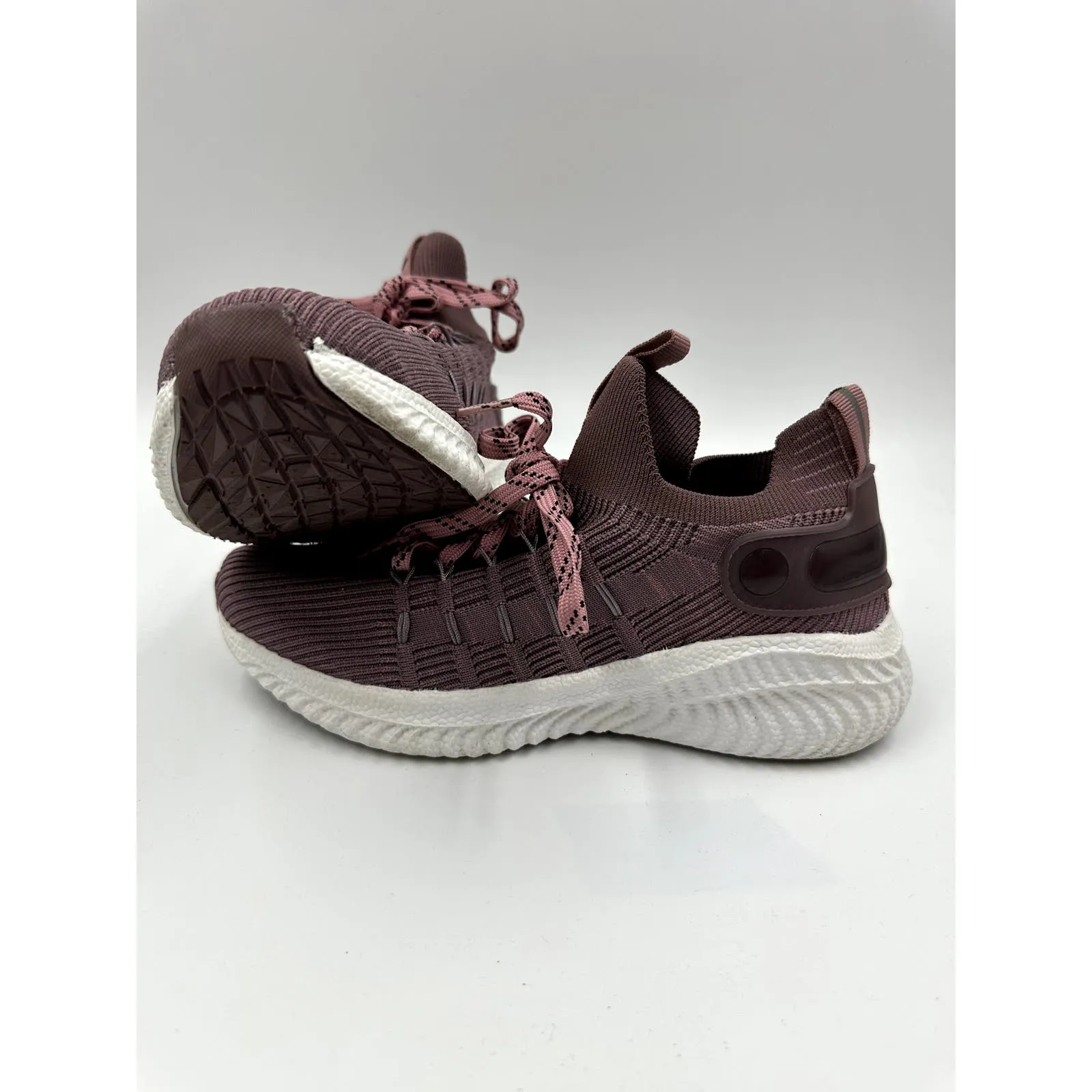 Women's Size 6, Purple  Knit Top Sneaker w/ Ultraboost Sole for Ultimate Comfort